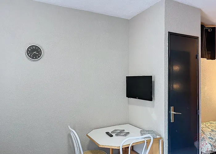 Lumineux Proche Centre-ville Et Thermes, Balcon, Parking, Animaux Acceptes - Fr-1-451-211 Lamalou-les-Bains